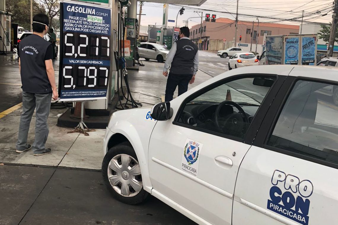 Fiscais do Procon fizeram mapeamento de preços de combustíveis. Foto: Prefeitura de Piracicaba / Divulgação