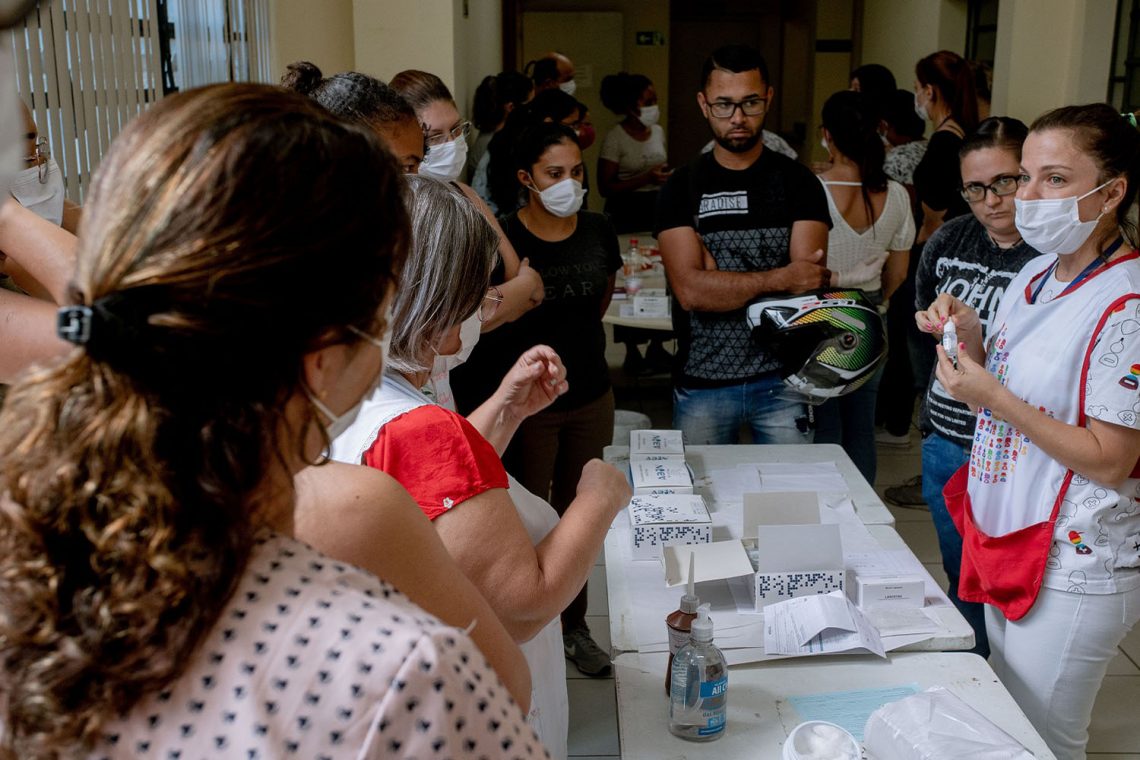 Treinamento para executores de testes rápidos para HIV, Sifilis e Hepatites B e C é realizado pelo Cedic - Foto: Isabela Borghese