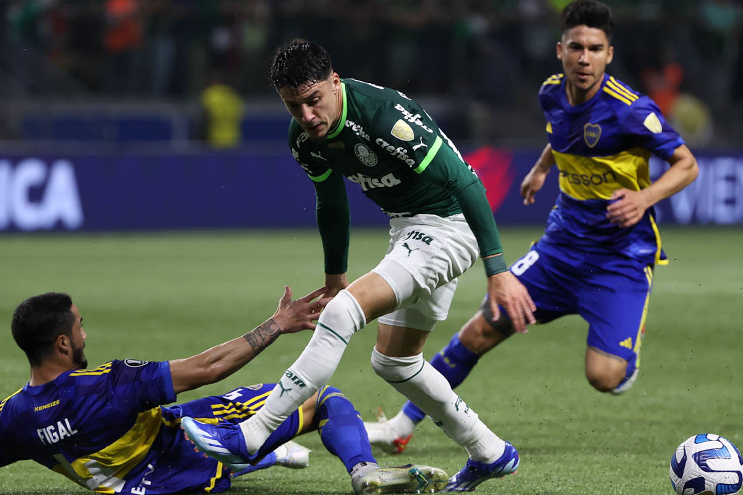Boca Juniors supera Palmeiras nos pênaltis e garante vaga na final da  Libertadores - Jogada - Diário do Nordeste